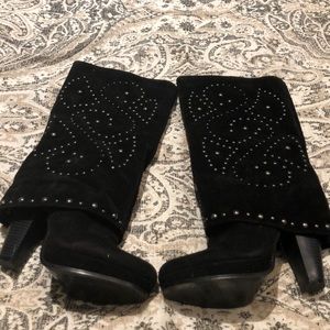 Suede boots! Good condition! Super comfy